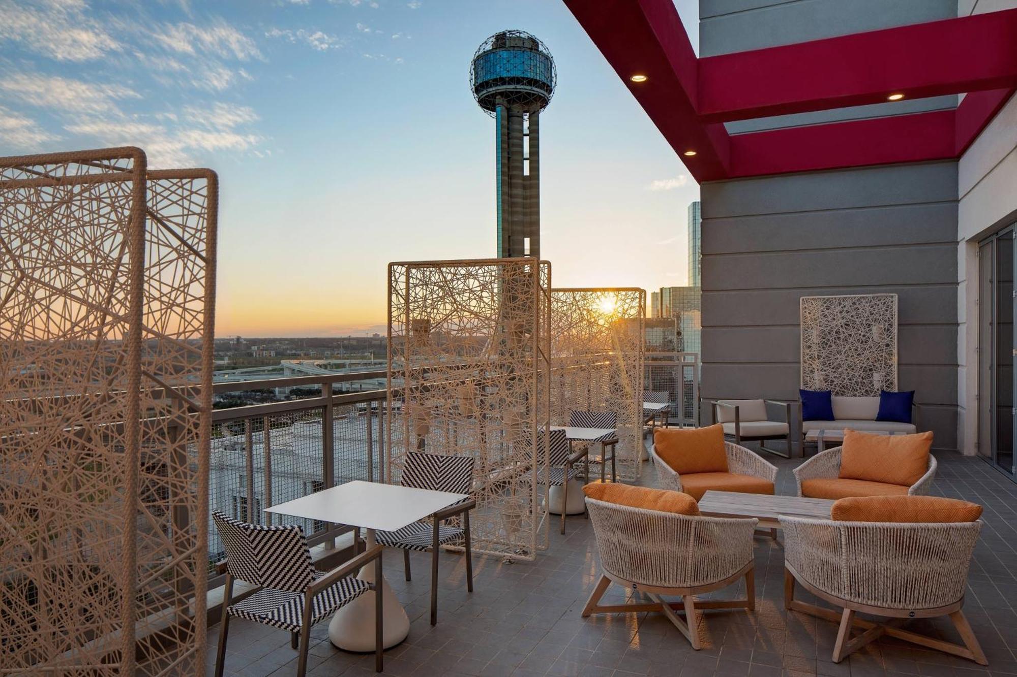 Courtyard By Marriott Dallas Downtown/Reunion District Exteriér fotografie